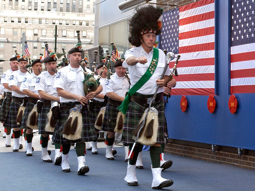 FDNY Emerald Society Pipes and Drums.  Photo by FF Christopher Landano of the FDNY Photo Unit. © 2006