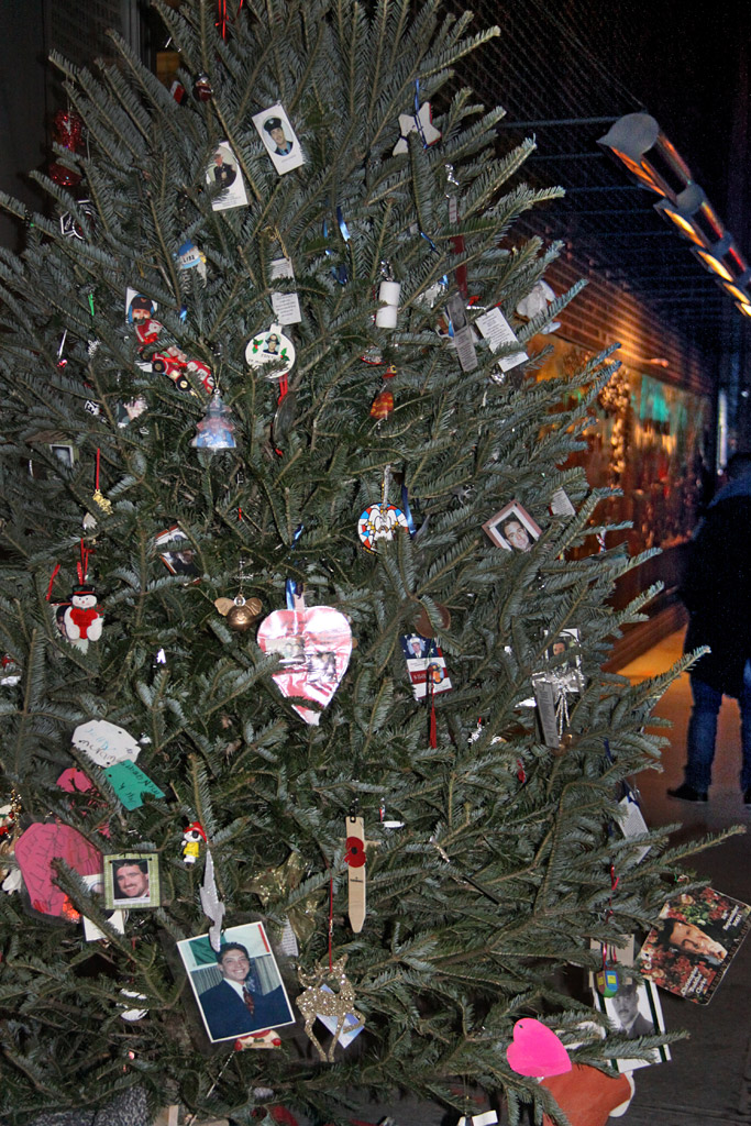 FDNY Memorial Wall Christmas Tree