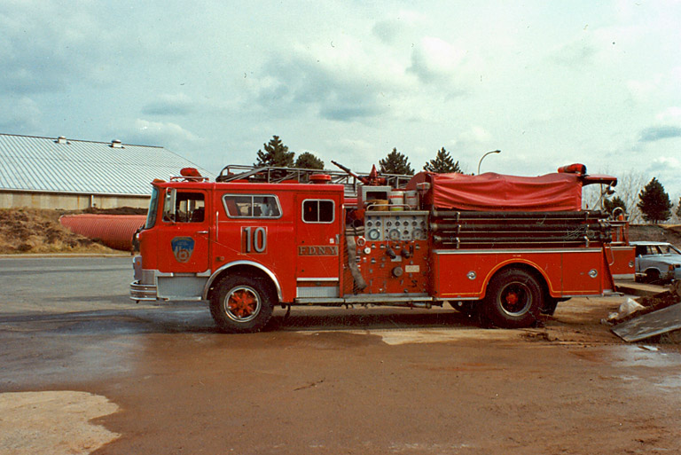 19?? Mack Pumper. Rig parked at FDNY Fire Academy. Photo FDNY George F. Mand Library