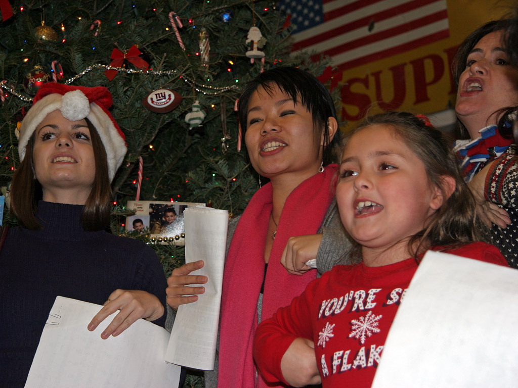 The Carolers Sing!