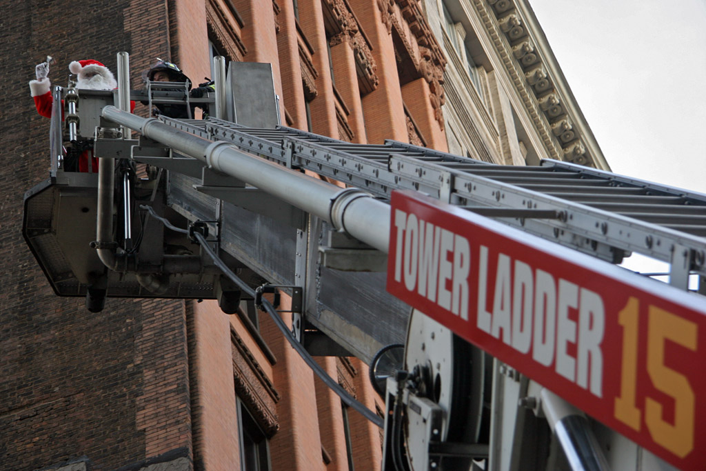 Tower Ladder 15 to the rescue!